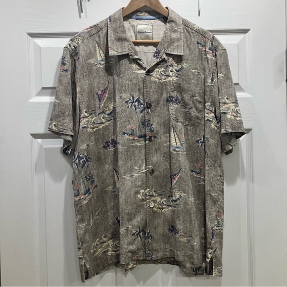 Tommy Bahama Silk Hawaiian Shirt Mens‎ XL  Floral Print Beach Aloha Casual Luau - Picture 3 of 8